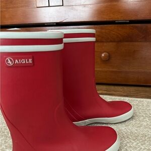 Aigle Classic Red Waterproof Boots (size 1 kid)